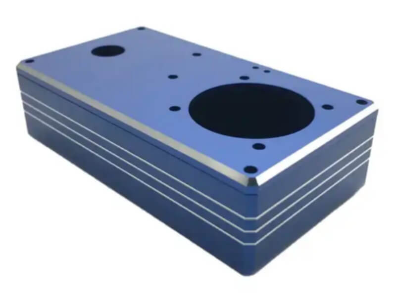 ALUMINUM COSMETIC COMPONENTS (40)